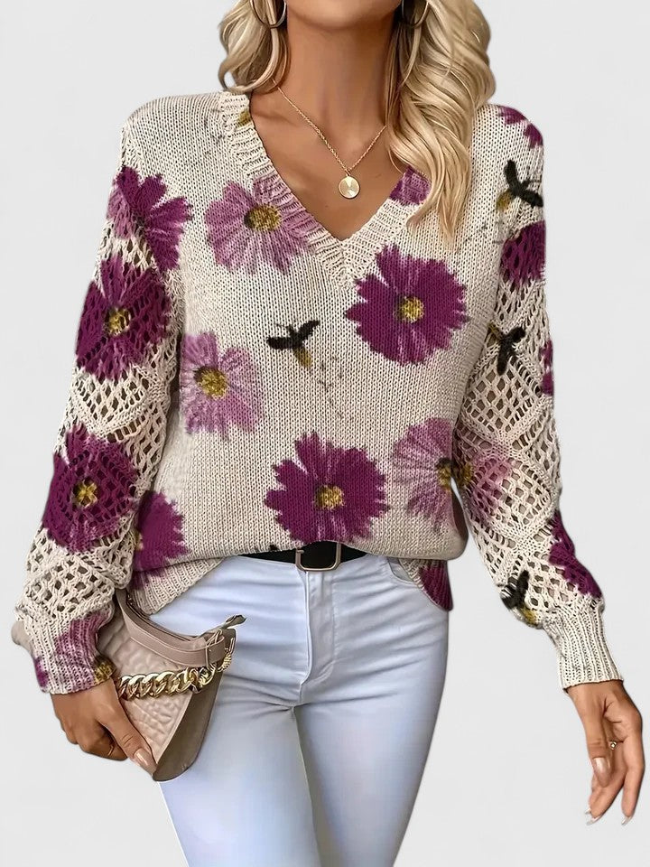 Eva | Elegant sweater with floral design