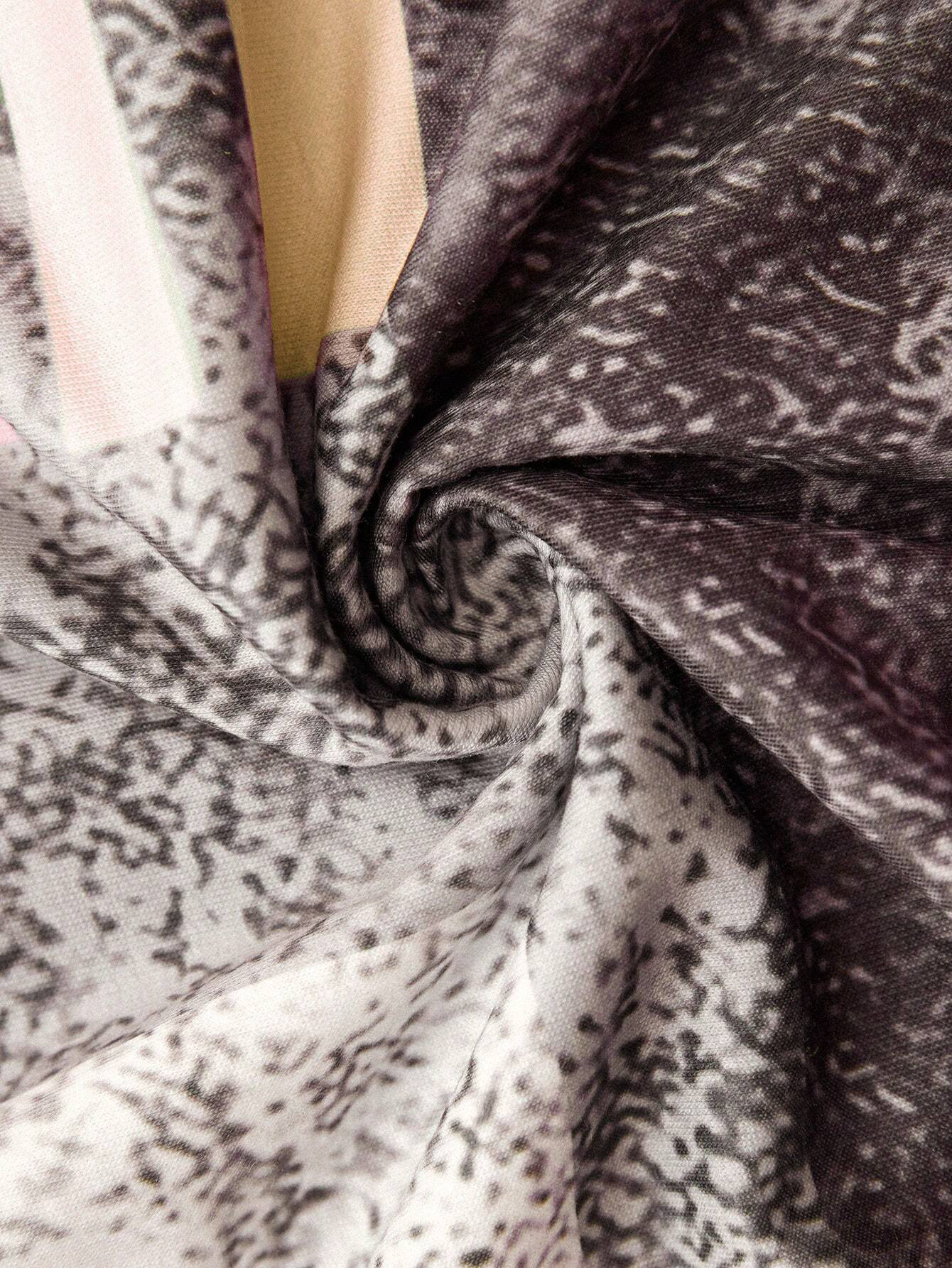 Thekla | Pull imprimé graphique avec fermeture éclair