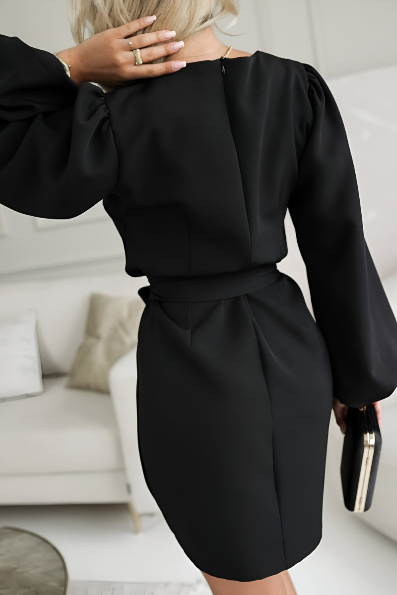 Jacomina | Elegant Satin Dress with Belt