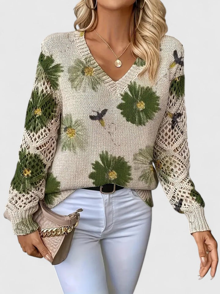 Eva | Elegant sweater with floral design