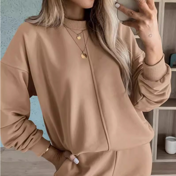 Lola | Ensemble deux pièces confortable pour femme, composé d'un sweat-shirt et d'un pantalon de jogging